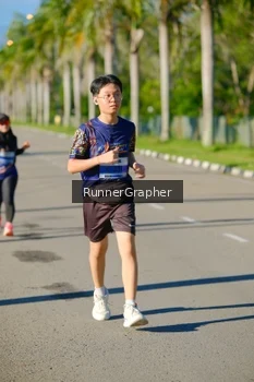 Runner Photo 1705524