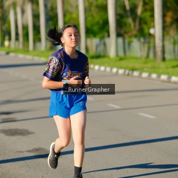 Runner Photo 1705561