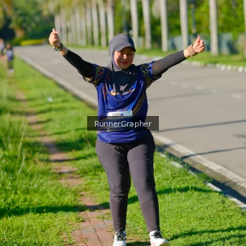 Runner Photo 1705644