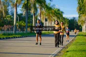 Runner Photo 1705662