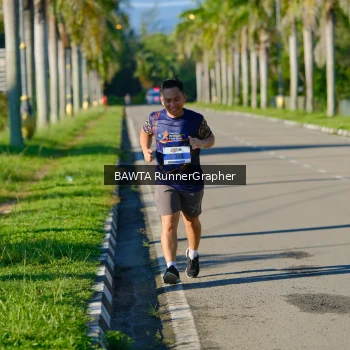 Runner Photo 1705709