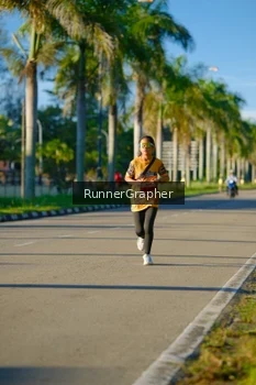 Runner Photo 1705843