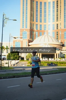 Runner Photo 1705991