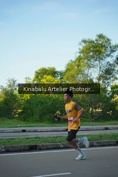 Runner Photo 1706004