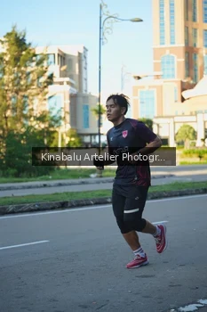 Runner Photo 1706009