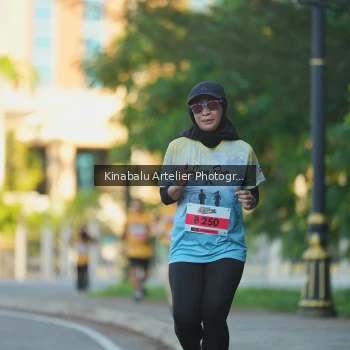 Runner Photo 1706053