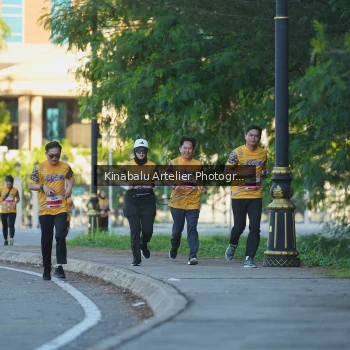 Runner Photo 1706160