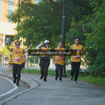 Runner Photo 1706164