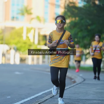 Runner Photo 1706175