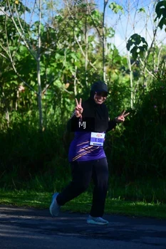 Runner Photo 1706193