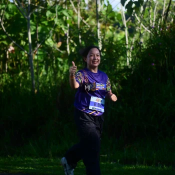 Runner Photo 1706225