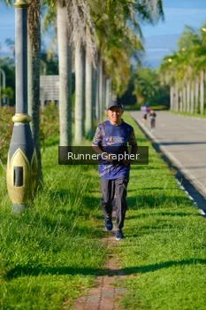 Runner Photo 1706234