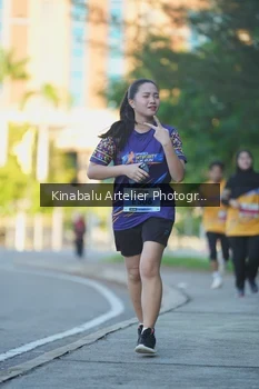 Runner Photo 1706242