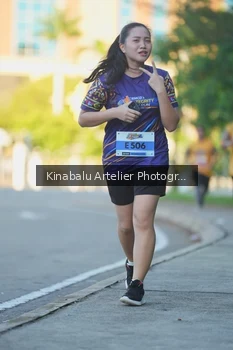 Runner Photo 1706243