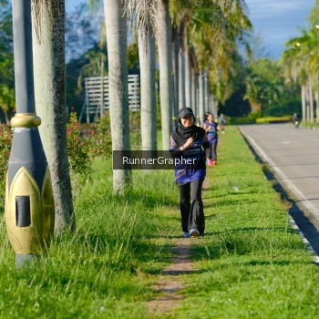 Runner Photo 1706283