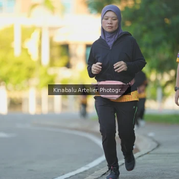Runner Photo 1706300