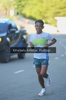 Runner Photo 1706335