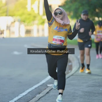 Runner Photo 1706384