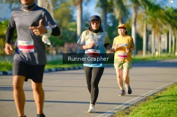 Runner Photo 1706386