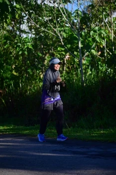 Runner Photo 1706393