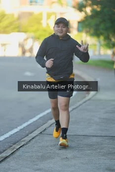 Runner Photo 1706398