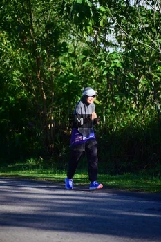 Runner Photo 1706404