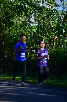 Runner Photo 1706419