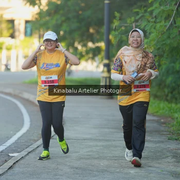Runner Photo 1706499