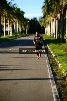 Runner Photo 1706533