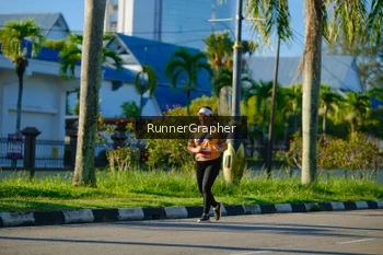 Runner Photo 1706662