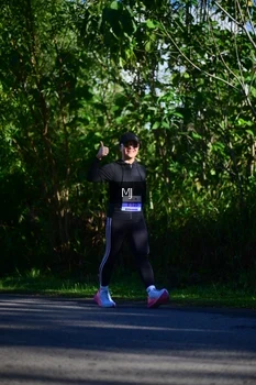 Runner Photo 1706814