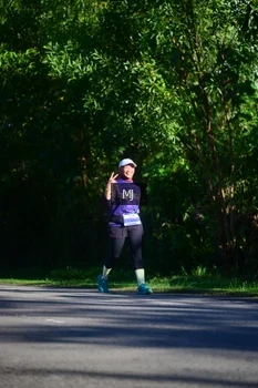 Runner Photo 1706914