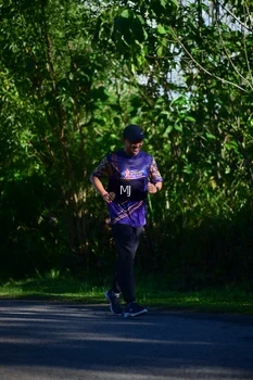 Runner Photo 1706961