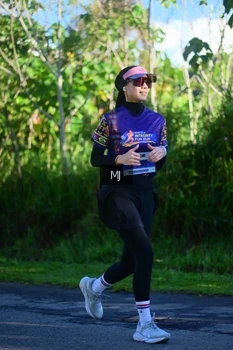 Runner Photo 1707087