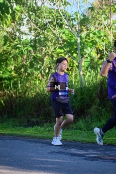 Runner Photo 1707355