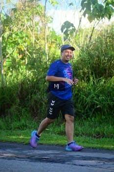 Runner Photo 1707538
