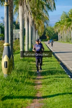 Runner Photo 1707574