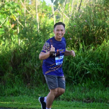 Runner Photo 1707576
