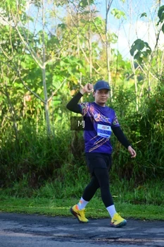 Runner Photo 1707718