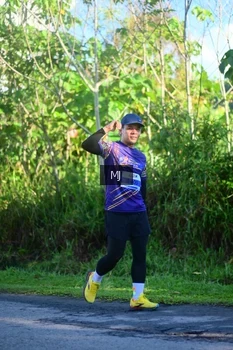 Runner Photo 1707723