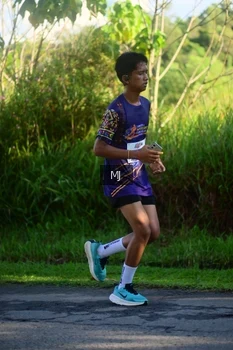 Runner Photo 1707755