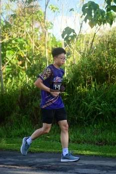 Runner Photo 1707813
