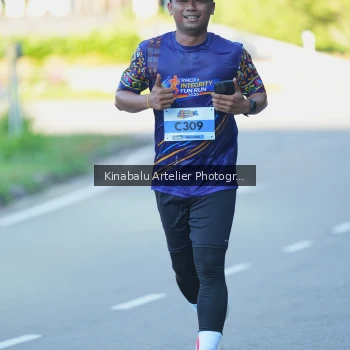 Runner Photo 1707973