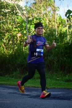 Runner Photo 1708582