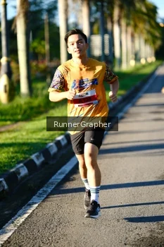 Runner Photo 1708807