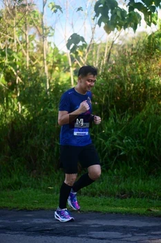 Runner Photo 1708835