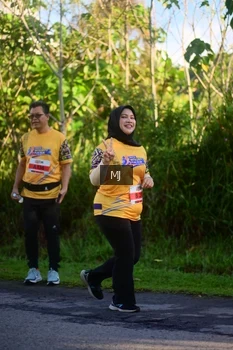 Runner Photo 1708971