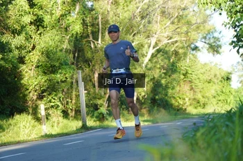 Runner Photo 1709603