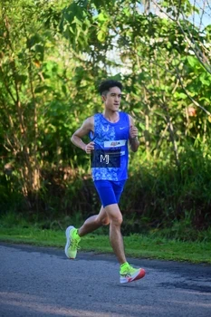 Runner Photo 1709619
