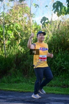 Runner Photo 1709723
